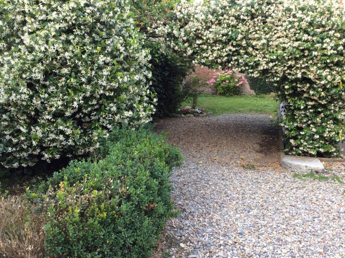 Aria Di Campagna Bed & Breakfast Lodi Eksteriør bilde